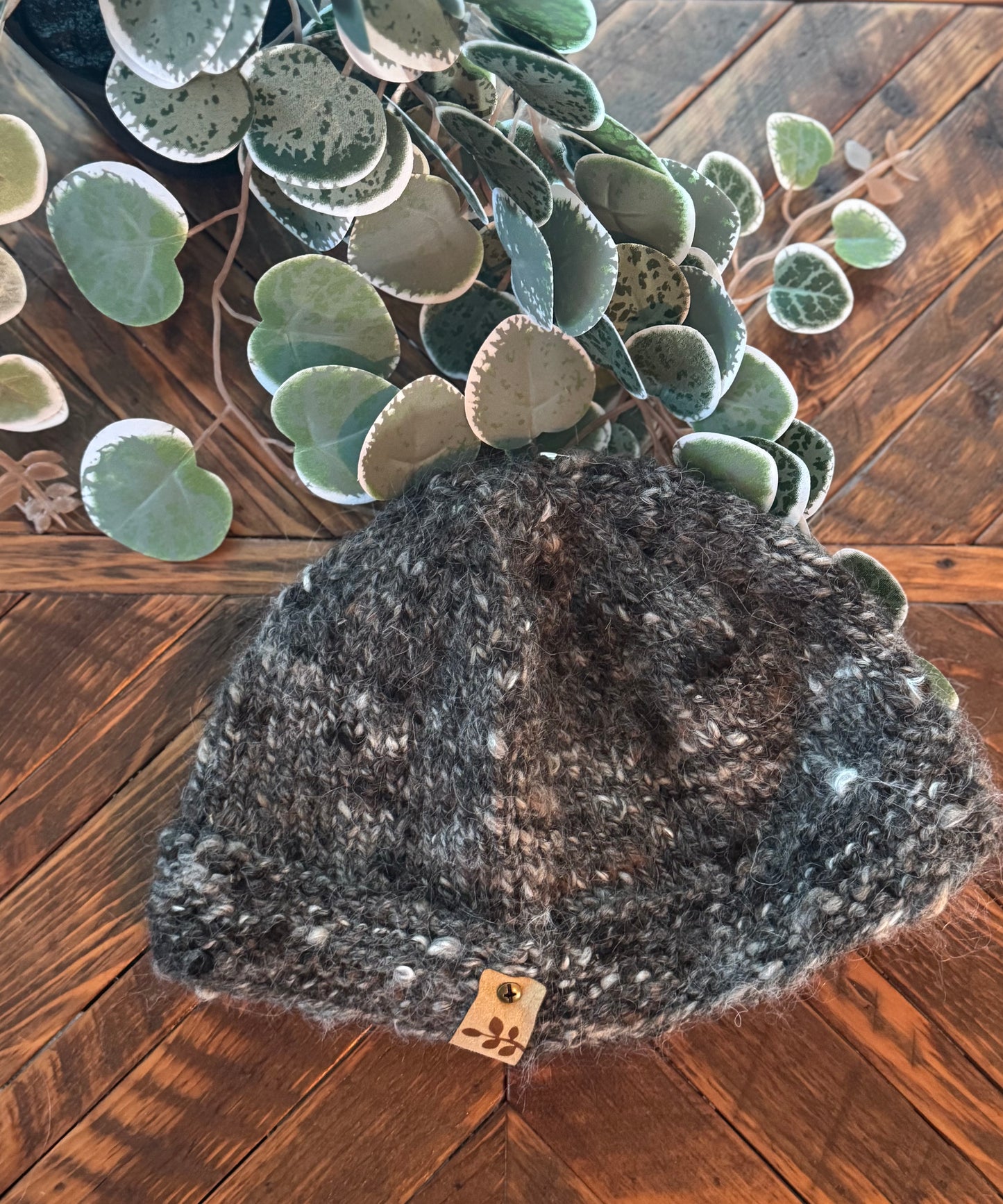 Handspun Suri Llama Hat (Blaze, Spice and Pepper)